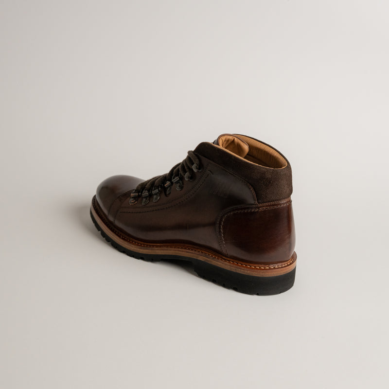 Eterna (Albania) – White / Green